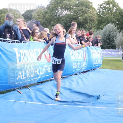 25.08.2024 - Elbe Triathlon Hamburg H.Heesch http://msf.ph/oto/6882816 25.08.2024 12:53:35 Ziel 1818 meine-sportfotos.de