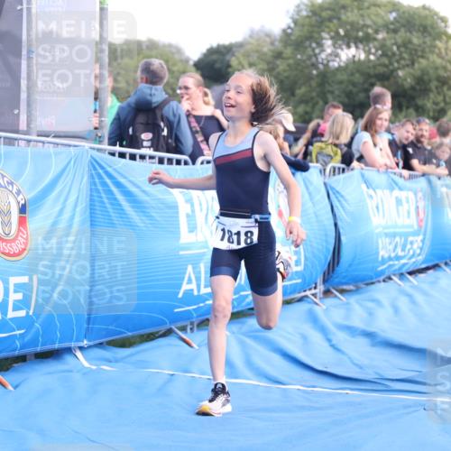 25.08.2024 - Elbe Triathlon Hamburg H.Heesch http://msf.ph/oto/6882822 25.08.2024 12:53:36 Ziel 1818 meine-sportfotos.de