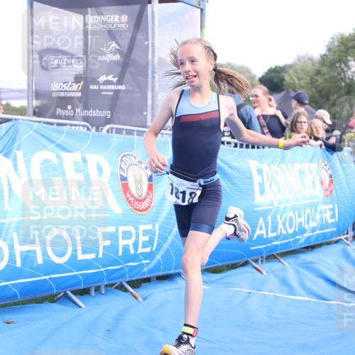 25.08.2024 - Elbe Triathlon Hamburg H.Heesch http://msf.ph/oto/6882829 25.08.2024 12:53:36 Ziel 1818 meine-sportfotos.de