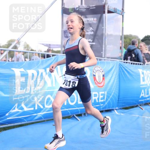 25.08.2024 - Elbe Triathlon Hamburg H.Heesch http://msf.ph/oto/6882834 25.08.2024 12:53:36 Ziel 1818 meine-sportfotos.de