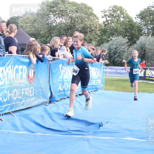 25.08.2024 - Elbe Triathlon Hamburg H.Heesch http://msf.ph/oto/6882838 25.08.2024 12:53:47 Ziel 1789, 1817 meine-sportfotos.de