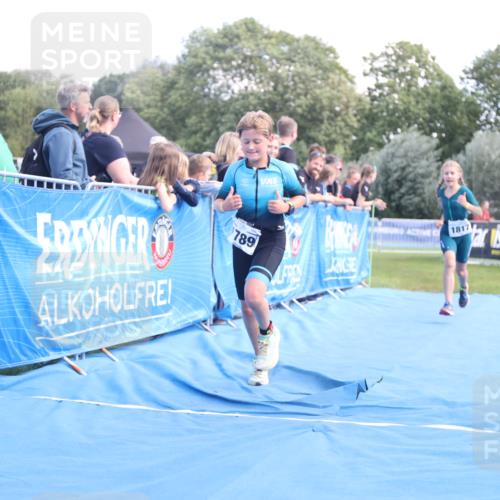 25.08.2024 - Elbe Triathlon Hamburg H.Heesch http://msf.ph/oto/6882843 25.08.2024 12:53:47 Ziel 1789, 1817 meine-sportfotos.de