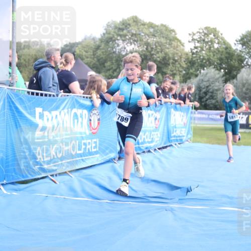 25.08.2024 - Elbe Triathlon Hamburg H.Heesch http://msf.ph/oto/6882845 25.08.2024 12:53:47 Ziel 1789, 1817 meine-sportfotos.de