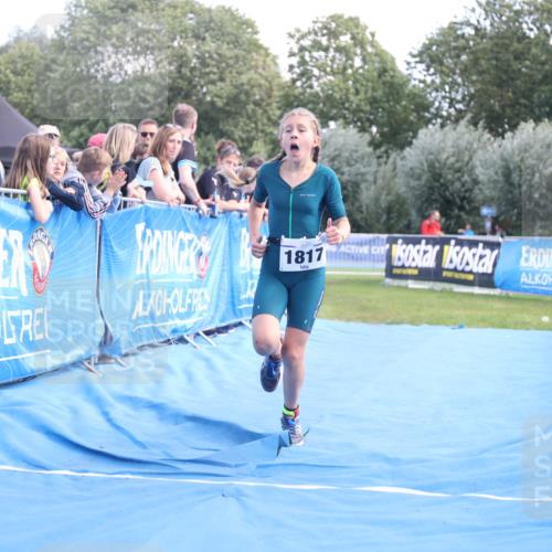 25.08.2024 - Elbe Triathlon Hamburg H.Heesch http://msf.ph/oto/6882850 25.08.2024 12:53:49 Ziel 1789, 1817 meine-sportfotos.de