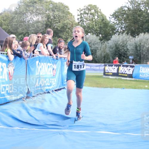25.08.2024 - Elbe Triathlon Hamburg H.Heesch http://msf.ph/oto/6882851 25.08.2024 12:53:49 Ziel 1789, 1817 meine-sportfotos.de