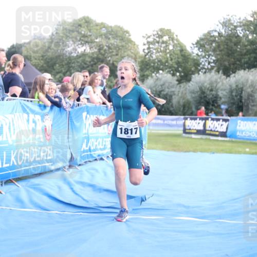 25.08.2024 - Elbe Triathlon Hamburg H.Heesch http://msf.ph/oto/6882856 25.08.2024 12:53:49 Ziel 1789, 1817 meine-sportfotos.de