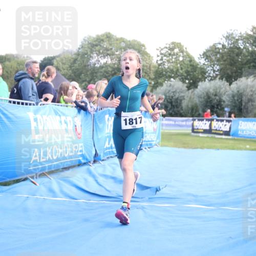 25.08.2024 - Elbe Triathlon Hamburg H.Heesch http://msf.ph/oto/6882861 25.08.2024 12:53:49 Ziel 1789, 1817 meine-sportfotos.de