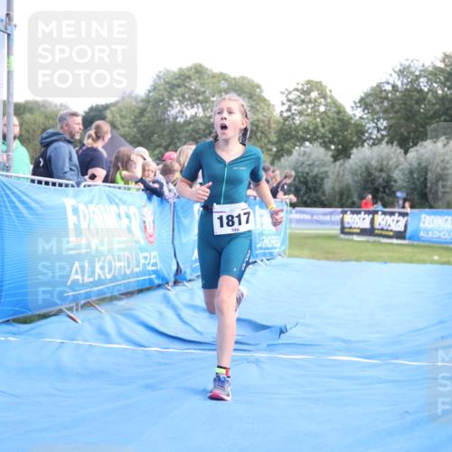 25.08.2024 - Elbe Triathlon Hamburg H.Heesch http://msf.ph/oto/6882862 25.08.2024 12:53:49 Ziel 1789, 1817 meine-sportfotos.de