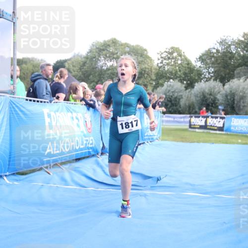 25.08.2024 - Elbe Triathlon Hamburg H.Heesch http://msf.ph/oto/6882863 25.08.2024 12:53:49 Ziel 1789, 1817 meine-sportfotos.de