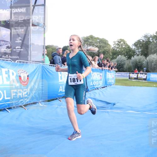 25.08.2024 - Elbe Triathlon Hamburg H.Heesch http://msf.ph/oto/6882870 25.08.2024 12:53:50 Ziel 1789, 1817 meine-sportfotos.de