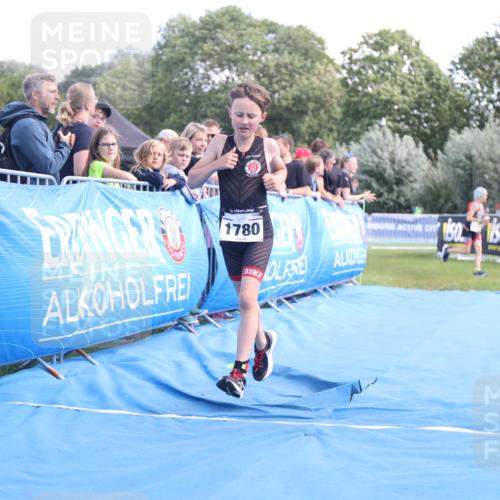 25.08.2024 - Elbe Triathlon Hamburg H.Heesch http://msf.ph/oto/6882882 25.08.2024 12:54:00 Ziel 1780 meine-sportfotos.de