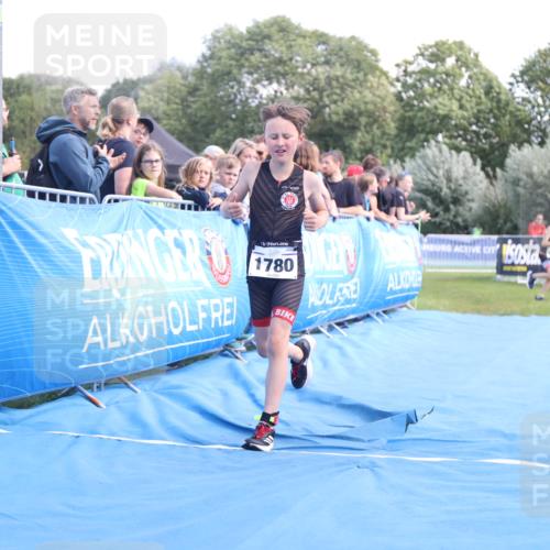 25.08.2024 - Elbe Triathlon Hamburg H.Heesch http://msf.ph/oto/6882884 25.08.2024 12:54:00 Ziel 1780 meine-sportfotos.de