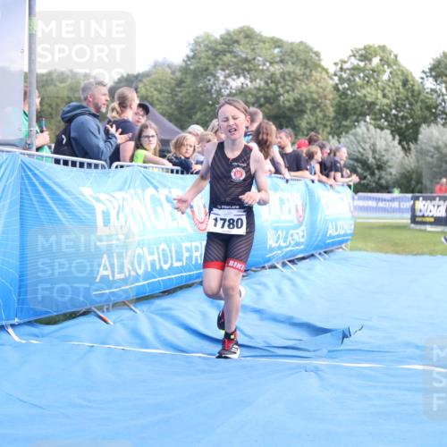 25.08.2024 - Elbe Triathlon Hamburg H.Heesch http://msf.ph/oto/6882886 25.08.2024 12:54:00 Ziel 1780 meine-sportfotos.de