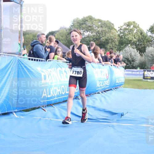 25.08.2024 - Elbe Triathlon Hamburg H.Heesch http://msf.ph/oto/6882889 25.08.2024 12:54:01 Ziel 1780 meine-sportfotos.de