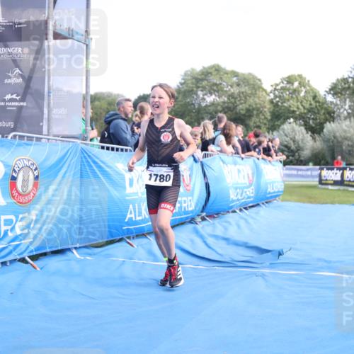 25.08.2024 - Elbe Triathlon Hamburg H.Heesch http://msf.ph/oto/6882895 25.08.2024 12:54:01 Ziel 1780 meine-sportfotos.de