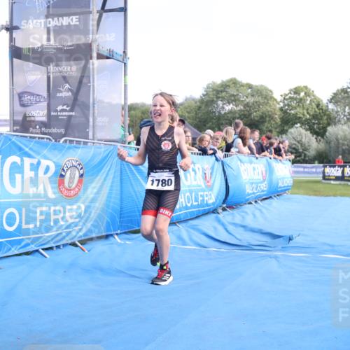 25.08.2024 - Elbe Triathlon Hamburg H.Heesch http://msf.ph/oto/6882900 25.08.2024 12:54:01 Ziel 1780 meine-sportfotos.de