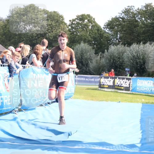 25.08.2024 - Elbe Triathlon Hamburg H.Heesch http://msf.ph/oto/6882905 25.08.2024 12:54:12 Ziel 1751 meine-sportfotos.de