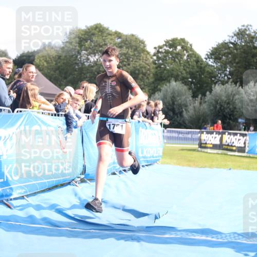 25.08.2024 - Elbe Triathlon Hamburg H.Heesch http://msf.ph/oto/6882910 25.08.2024 12:54:12 Ziel 1751 meine-sportfotos.de