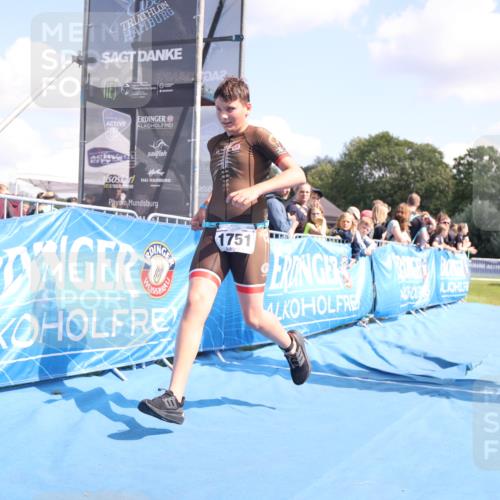 25.08.2024 - Elbe Triathlon Hamburg H.Heesch http://msf.ph/oto/6882923 25.08.2024 12:54:13 Ziel 1751 meine-sportfotos.de