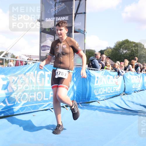 25.08.2024 - Elbe Triathlon Hamburg H.Heesch http://msf.ph/oto/6882926 25.08.2024 12:54:13 Ziel 1751 meine-sportfotos.de