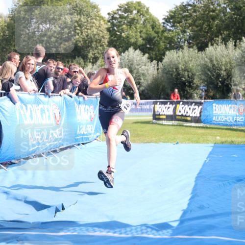 25.08.2024 - Elbe Triathlon Hamburg H.Heesch http://msf.ph/oto/6882929 25.08.2024 12:54:32 Ziel 1815 meine-sportfotos.de