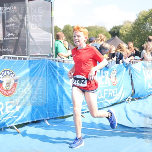 25.08.2024 - Elbe Triathlon Hamburg H.Heesch http://msf.ph/oto/6882959 25.08.2024 12:54:51 Ziel 1782, 1816, 1847 meine-sportfotos.de