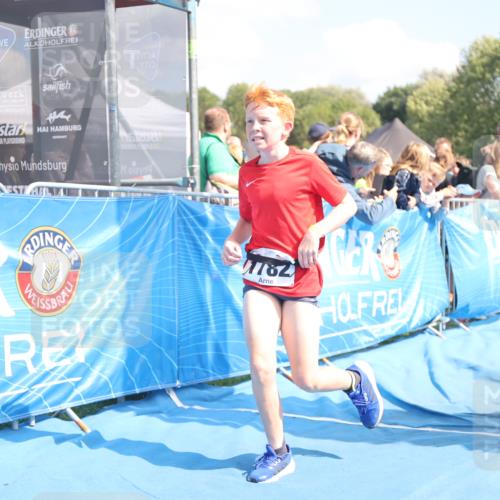25.08.2024 - Elbe Triathlon Hamburg H.Heesch http://msf.ph/oto/6882960 25.08.2024 12:54:51 Ziel 1782, 1816, 1847 meine-sportfotos.de