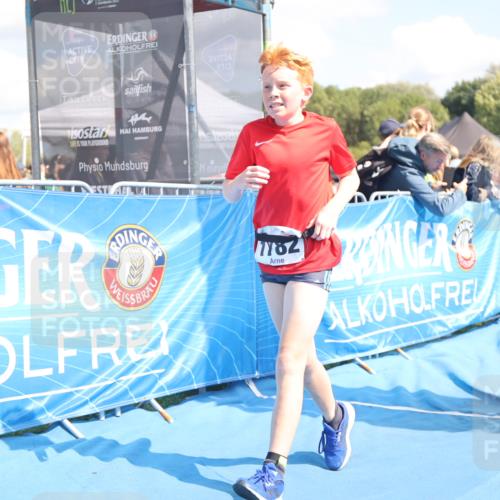 25.08.2024 - Elbe Triathlon Hamburg H.Heesch http://msf.ph/oto/6882965 25.08.2024 12:54:51 Ziel 1782, 1816, 1847 meine-sportfotos.de