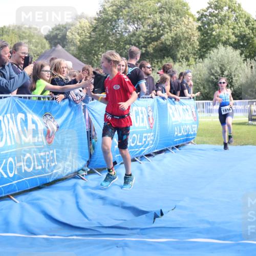 25.08.2024 - Elbe Triathlon Hamburg H.Heesch http://msf.ph/oto/6882974 25.08.2024 12:54:56 Ziel 1782, 1816, 1847 meine-sportfotos.de