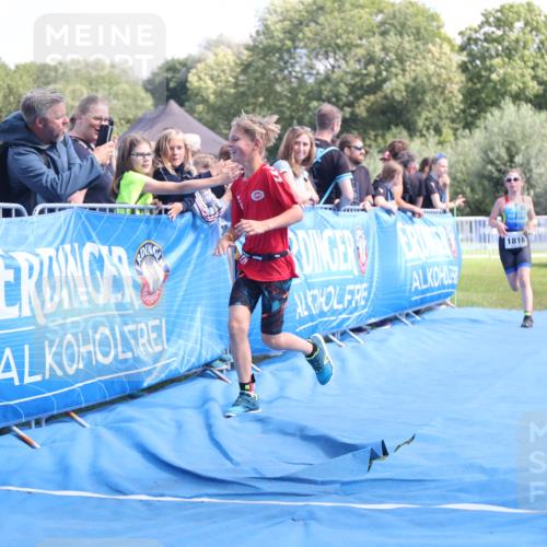 25.08.2024 - Elbe Triathlon Hamburg H.Heesch http://msf.ph/oto/6882977 25.08.2024 12:54:56 Ziel 1782, 1816, 1847 meine-sportfotos.de