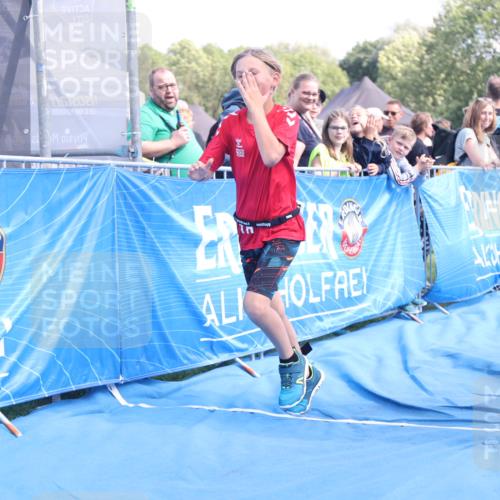 25.08.2024 - Elbe Triathlon Hamburg H.Heesch http://msf.ph/oto/6882989 25.08.2024 12:54:57 Ziel 1782, 1816, 1847 meine-sportfotos.de