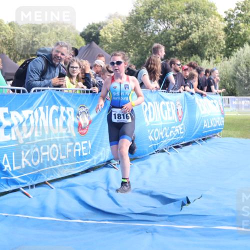 25.08.2024 - Elbe Triathlon Hamburg H.Heesch http://msf.ph/oto/6882996 25.08.2024 12:54:58 Ziel 1782, 1816, 1847 meine-sportfotos.de