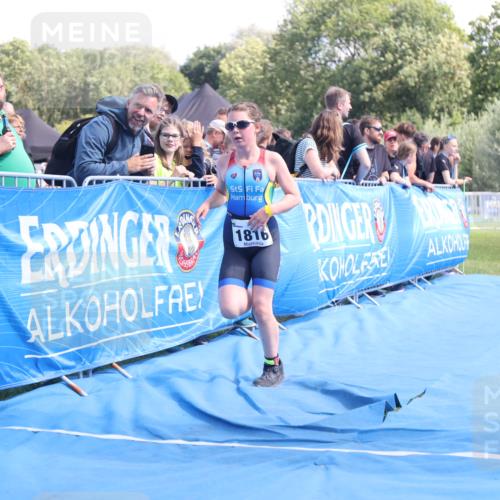 25.08.2024 - Elbe Triathlon Hamburg H.Heesch http://msf.ph/oto/6882997 25.08.2024 12:54:58 Ziel 1782, 1816, 1847 meine-sportfotos.de