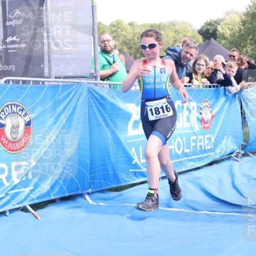 25.08.2024 - Elbe Triathlon Hamburg H.Heesch http://msf.ph/oto/6883007 25.08.2024 12:54:59 Ziel 1816, 1847 meine-sportfotos.de