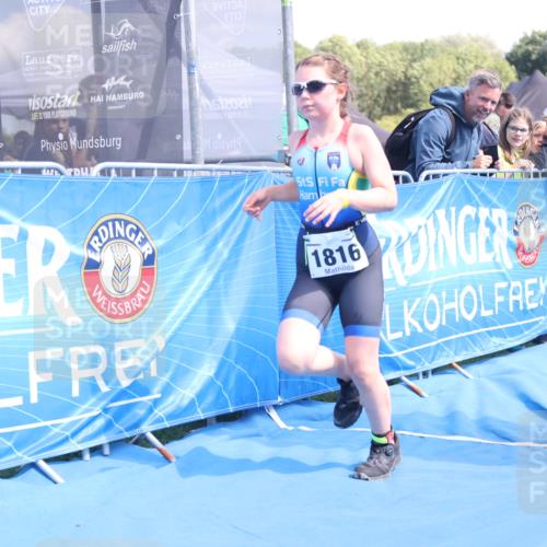 25.08.2024 - Elbe Triathlon Hamburg H.Heesch http://msf.ph/oto/6883011 25.08.2024 12:54:59 Ziel 1816, 1847 meine-sportfotos.de