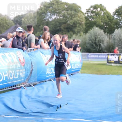 25.08.2024 - Elbe Triathlon Hamburg H.Heesch http://msf.ph/oto/6883014 25.08.2024 12:55:20 Ziel 1812 meine-sportfotos.de