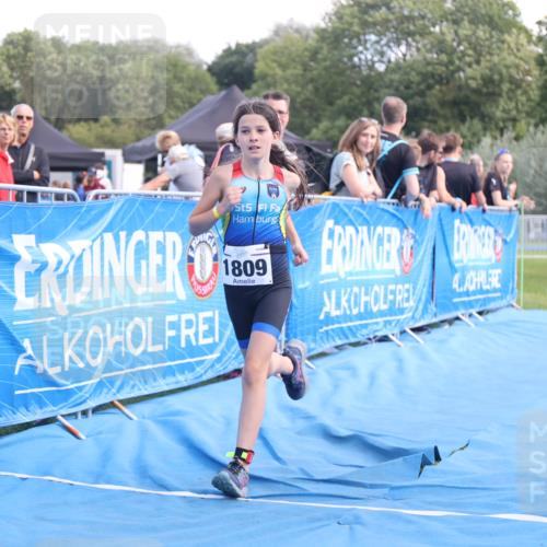 25.08.2024 - Elbe Triathlon Hamburg H.Heesch http://msf.ph/oto/6883045 25.08.2024 12:55:32 Ziel 1809, 1810 meine-sportfotos.de