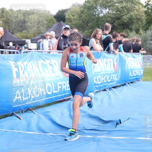 25.08.2024 - Elbe Triathlon Hamburg H.Heesch http://msf.ph/oto/6883063 25.08.2024 12:55:42 Ziel 1786, 1808, 1811 meine-sportfotos.de