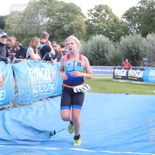 25.08.2024 - Elbe Triathlon Hamburg H.Heesch http://msf.ph/oto/6883099 25.08.2024 12:55:47 Ziel 1786, 1808, 1811 meine-sportfotos.de