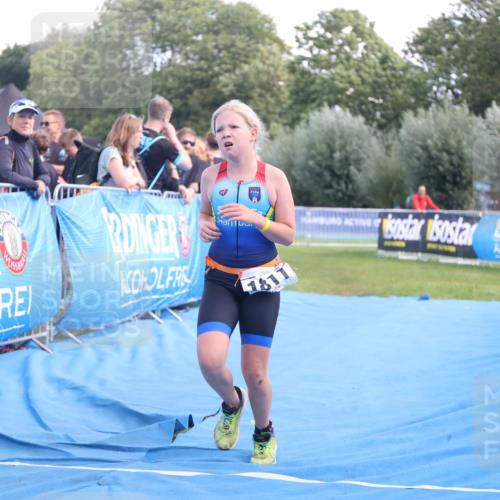 25.08.2024 - Elbe Triathlon Hamburg H.Heesch http://msf.ph/oto/6883100 25.08.2024 12:55:47 Ziel 1786, 1808, 1811 meine-sportfotos.de