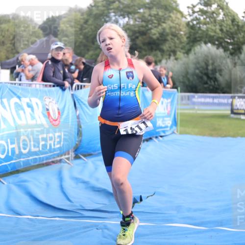 25.08.2024 - Elbe Triathlon Hamburg H.Heesch http://msf.ph/oto/6883108 25.08.2024 12:55:48 Ziel 1786, 1808, 1811 meine-sportfotos.de