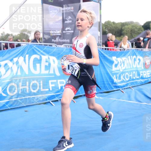 25.08.2024 - Elbe Triathlon Hamburg H.Heesch http://msf.ph/oto/6883134 25.08.2024 12:56:50 Ziel 1791 meine-sportfotos.de
