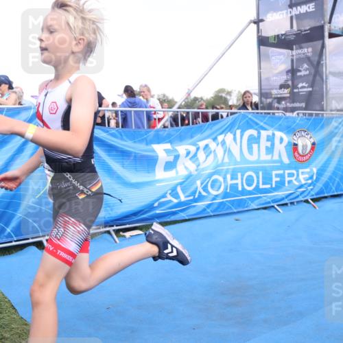 25.08.2024 - Elbe Triathlon Hamburg H.Heesch http://msf.ph/oto/6883142 25.08.2024 12:56:50 Ziel 1791 meine-sportfotos.de