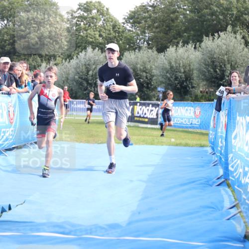 25.08.2024 - Elbe Triathlon Hamburg H.Heesch http://msf.ph/oto/6883149 25.08.2024 12:58:05 Ziel 1604, 1792 meine-sportfotos.de
