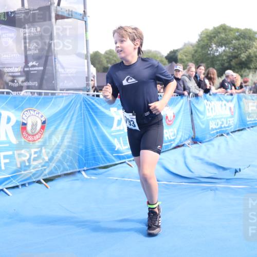 25.08.2024 - Elbe Triathlon Hamburg H.Heesch http://msf.ph/oto/6883190 25.08.2024 12:58:15 Ziel 1793, 1825, 1829 meine-sportfotos.de
