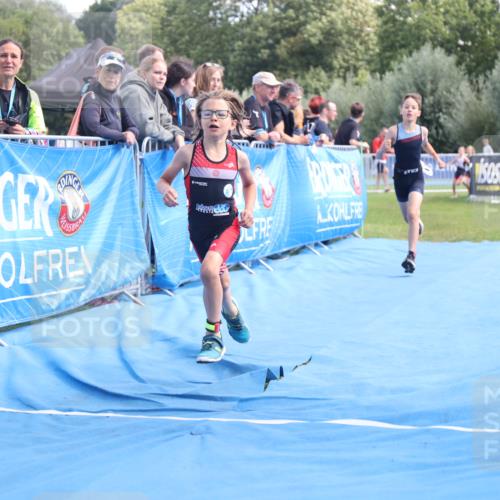 25.08.2024 - Elbe Triathlon Hamburg H.Heesch http://msf.ph/oto/6883193 25.08.2024 12:58:19 Ziel 1793, 1814, 1825, 1829 meine-sportfotos.de