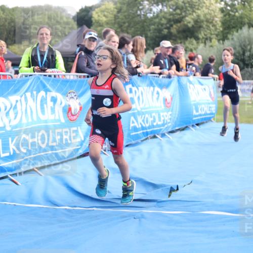 25.08.2024 - Elbe Triathlon Hamburg H.Heesch http://msf.ph/oto/6883198 25.08.2024 12:58:19 Ziel 1793, 1814, 1825, 1829 meine-sportfotos.de