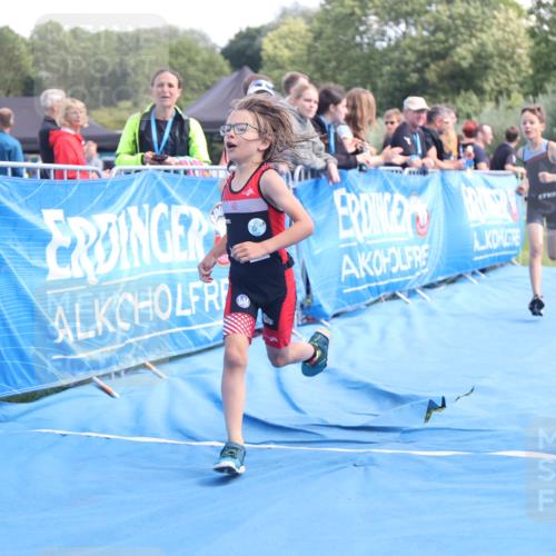 25.08.2024 - Elbe Triathlon Hamburg H.Heesch http://msf.ph/oto/6883200 25.08.2024 12:58:19 Ziel 1793, 1814, 1825, 1829 meine-sportfotos.de