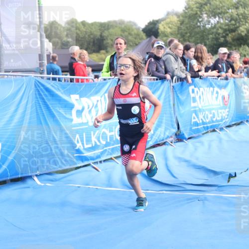 25.08.2024 - Elbe Triathlon Hamburg H.Heesch http://msf.ph/oto/6883203 25.08.2024 12:58:19 Ziel 1793, 1814, 1825, 1829 meine-sportfotos.de