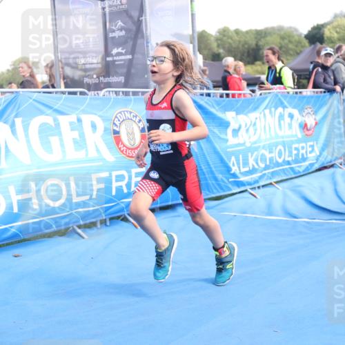 25.08.2024 - Elbe Triathlon Hamburg H.Heesch http://msf.ph/oto/6883211 25.08.2024 12:58:20 Ziel 1793, 1814, 1825, 1829 meine-sportfotos.de